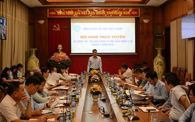 Lãnh đạo BHXH Việt Nam phát biểu tại Hội nghị trực tuyến về công tác thu BHXH, BHYT.
