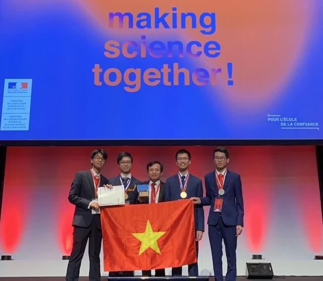 Học sinh Việt Nam đạt điểm tuyệt đối phần thi thực hành tại Olympic Hóa học quốc tế