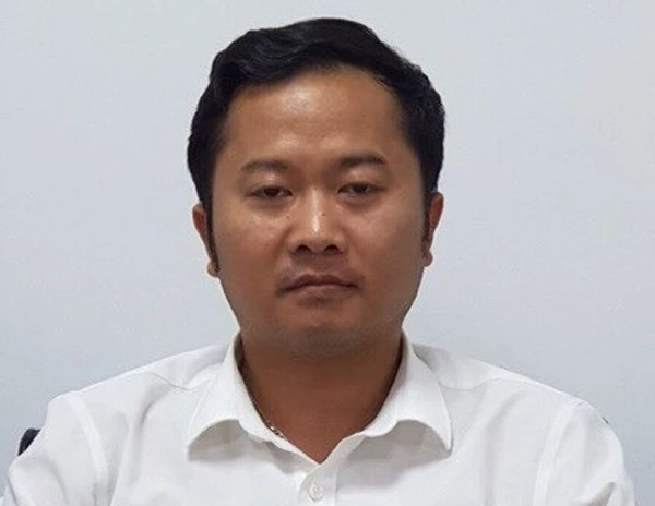 Bị can Dương Văn Hòa, Hiệu trưởng trường Đại học Đông Đô.