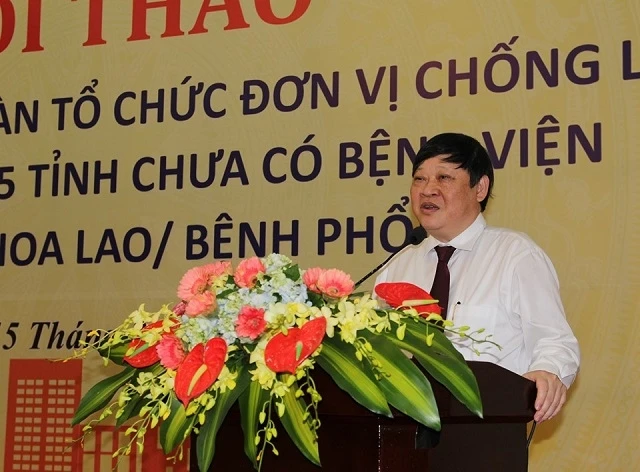 GS, TS Nguyễn Viết Tiến, Thứ trưởng Y tế phát biểu chỉ đạo tại hội thảo.