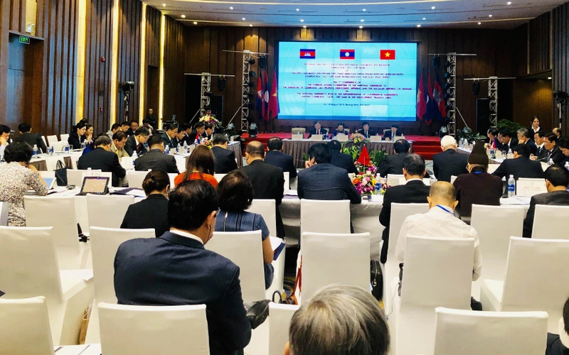 Hội nghị lần thứ 7 của Ủy ban Đối ngoại của Quốc hội ba nước Campuchia-Lào-Việt Nam