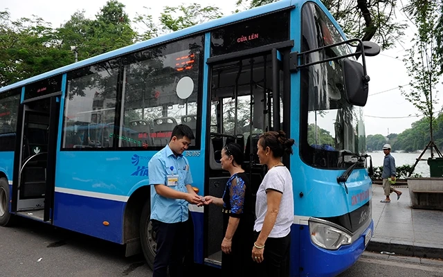 Bên cạnh việc cải thiện chất lượng phục vụ, TP Hà Nội còn chú trọng đầu tư thay mới phương tiện.