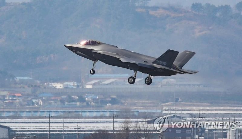 Triều Tiên cảnh báo về kế hoạch triển khai máy bay phản lực F-35 cùng các vũ khí quân sự tấn công chung quanh bán đảo Triều Tiên của Hàn Quốc (Ảnh: Yonhap)