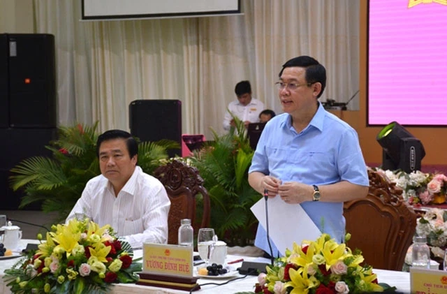 Phó Thủ tướng Chính phủ Vương Đình Huệ làm việc với lãnh đạo tỉnh Long An.