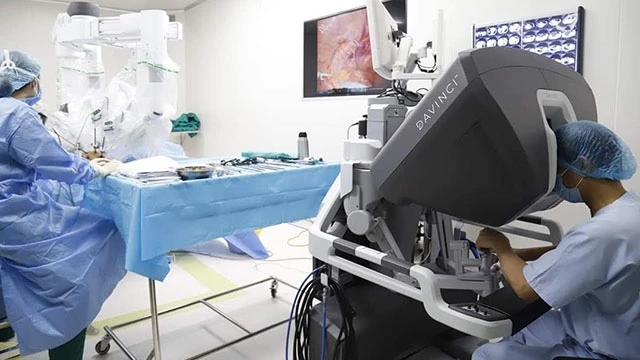 Việt Nam có Robot phẫu thuật ung thư hiện đại nhất thế giới
