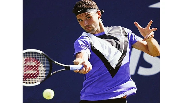 Grigor Dimitrov bất ngờ đánh bại Roger Federer