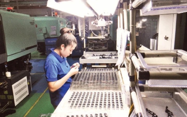 Hoạt động sản xuất tại Công ty cổ phần Công nghiệp hỗ trợ Minh Nguyên, Khu công nghệ cao TP Hồ Chí Minh.