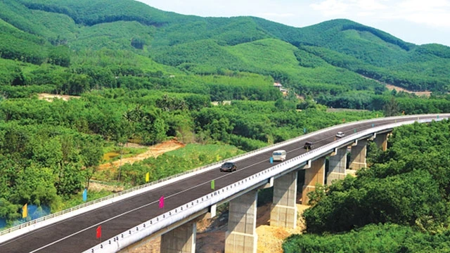 Dự án Cam Lộ - La Sơn sau khi hoàn thành sẽ khớp nối với tuyến La Sơn - Túy Loan.