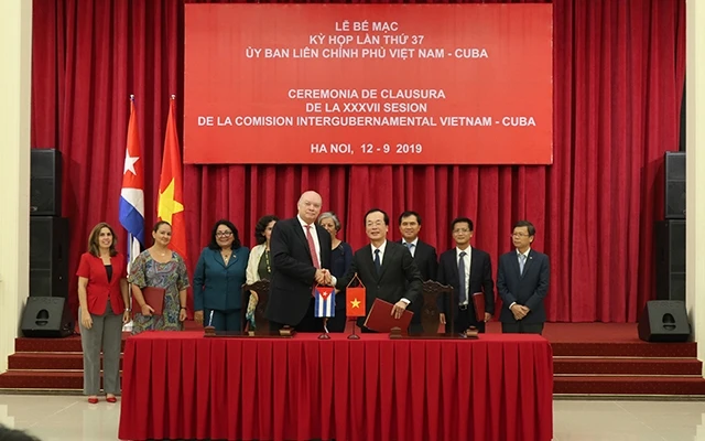 Bế mạc kỳ họp thứ 37 Ủy ban liên Chính phủ Việt Nam – Cuba