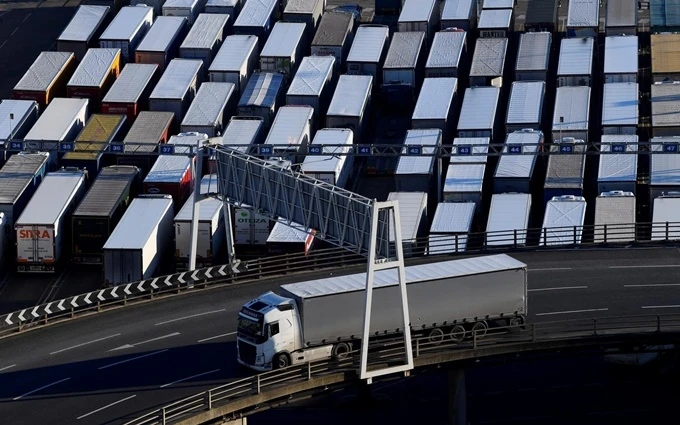 Các xe tải tại cảng Dover của Anh, ngày 14-2-2019. (Ảnh: Reuters)