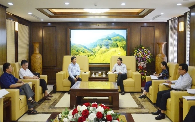 Đoàn công tác của Hội đồng Lý luận Trung ương làm việc với tỉnh Quảng Ninh