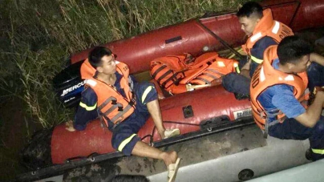 Xác định danh tính nạn nhân bị xe container tông rơi xuống sông Hồng