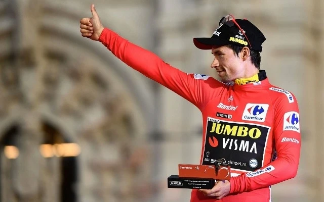 Primoz Roglic làm nên lịch sử khi trở thành tay đua người Slovenia đầu tiên giành chiến thắng tại La Vuelta. (Ảnh: Getty Images)