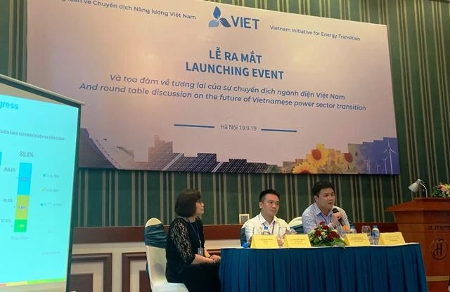 Lễ ra mắt Tổ chức Sáng kiến về chuyển đổi năng lượng Việt Nam.