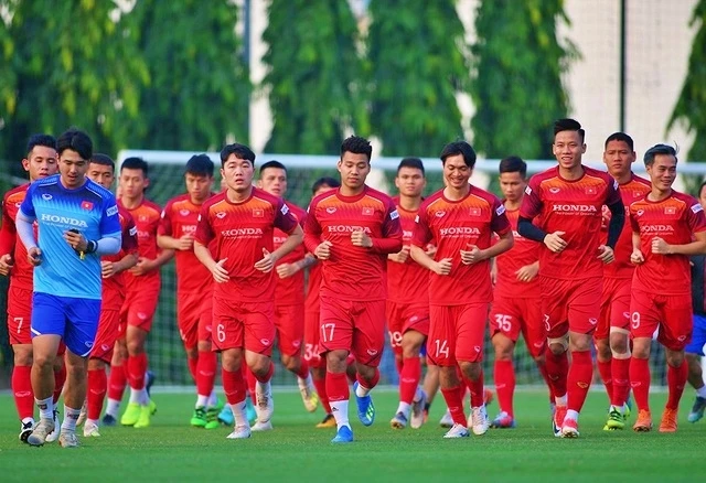 Tiền vệ Xuân Trường (số 6) chấn thương là tổn thất không nhỏ của đội tuyển quốc gia Việt Nam.