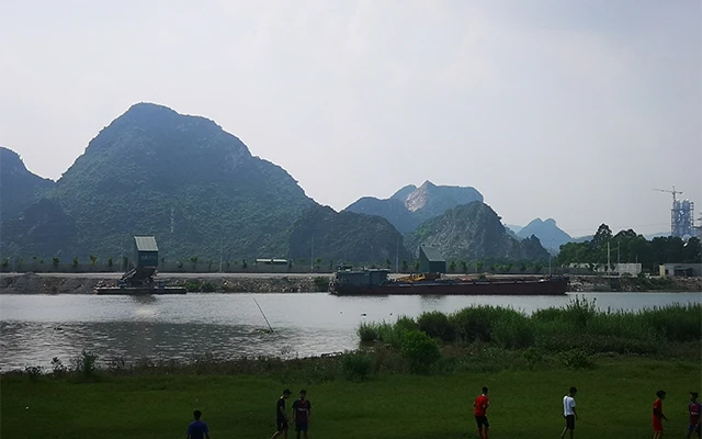 Dự án bãi chứa bến thủy trên sông đáy của Công ty TNHH khoáng sản Trang Huy, thôn Trung Hiếu Thượng, xã Thanh Hải, huyện Thanh Liêm, tỉnh Hà Nam.