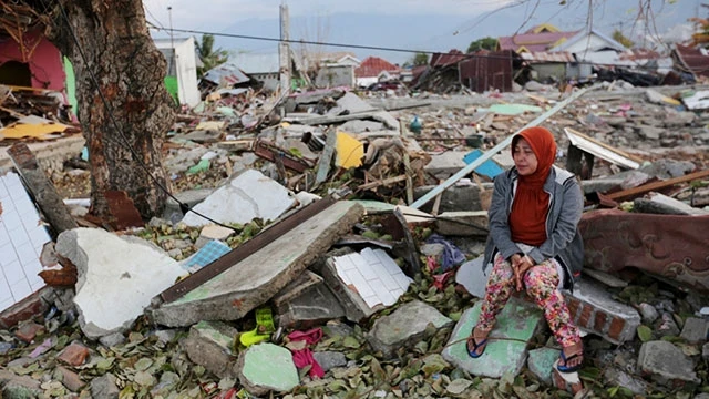Tin giả liên quan trận động đất trên đảo Sulawesi của Indonesia khiến người dân hoang mang. Ảnh: CTVNEWS