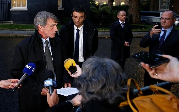 Chủ tịch EP Sassoli phát biểu ý kiến trước truyền thông sau khi gặp Thủ tướng Anh Johnson tại London, ngày 8-10. (Ảnh: Reuters)