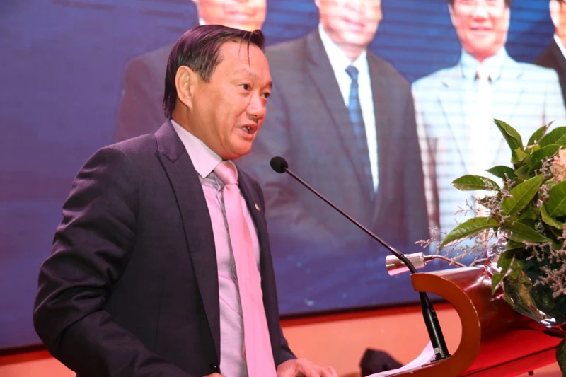 Kinh tế Lào, cơ hội và thách thức đối với doanh nghiệp Việt