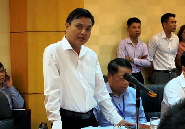 Phó Tổng cục trưởng Tổng cục Môi trường Hoàng Văn Thức trả lời tại buổi họp báo ngày 14-10.