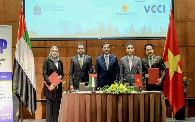 Ký kết hợp tác tại Diễn đàn Doanh nghiệp Việt Nam - UAE.