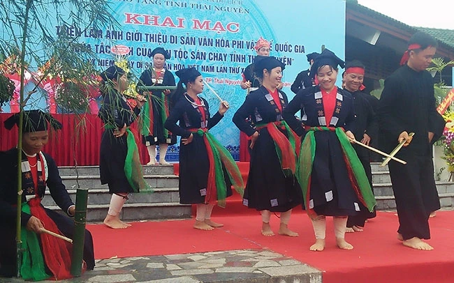 Múa Tắc Xình của đồng bào dân tộc Sán Chay tỉnh Thái Nguyên.