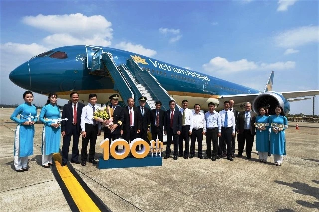 Vietnam Airlines chính thức đón máy bay Boeing 787-10.