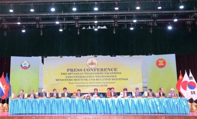 Hội nghị Bộ trưởng TELMIN lần thứ 19 đã bế mạc tại Thủ đô Vientiane (Lào), sau hai ngày làm việc.