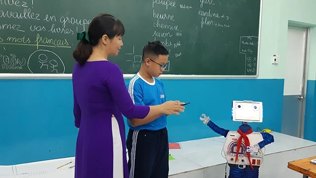 Nhiều trường học tại TP Hồ Chí Minh đang chủ động thông minh hóa lớp học.