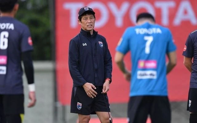 Ông Nishino lo ngại hai trận làm khách trong năm ngày sẽ gây khó khăn cho các cầu thủ Thái-lan. (Ảnh: FAT)