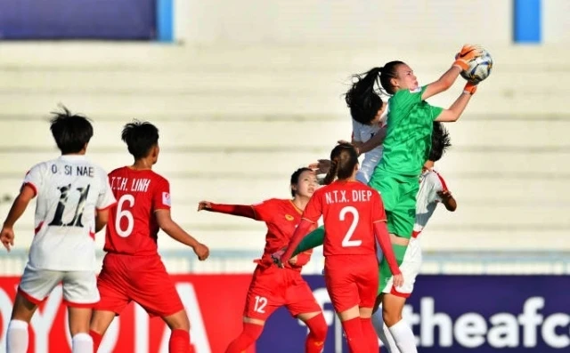 Trận đấu với CHDCND Triều Tiên dù U19 Việt Nam không tạo được bất ngờ nhưng những cố gắng trên sân của các cầu thủ là rất đáng ghi nhận.