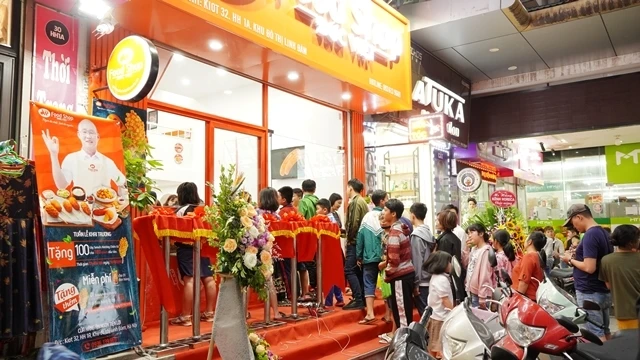 Khai trương cửa hàng Đức Việt Food Shop đầu tiên tại Việt Nam