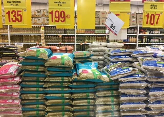 Giá cao khiến gạo Thái Lan khó xuất khẩu.