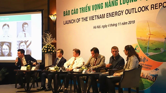 Lễ công bố Báo cáo Triển vọng năng lượng Việt Nam 2019. Ảnh: ĐSQ ĐAN MẠCH