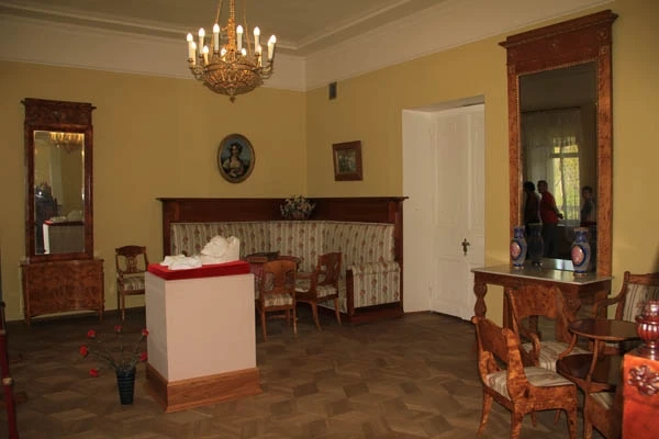 Căn phòng nơi lưu giữ thi thể Lenin sau khi qua đời.