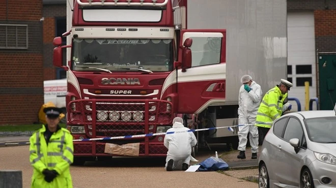 39 người được phát hiện chết trong xe container ở Essex (Anh). Ảnh: Sky News.