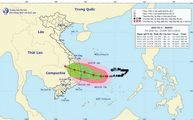 Dự báo đường đi của bão số 6 (cập nhật lúc 23 giờ ngày 9-11). Ảnh: Trung tâm dự báo Khí tượng - Thủy văn quốc gia