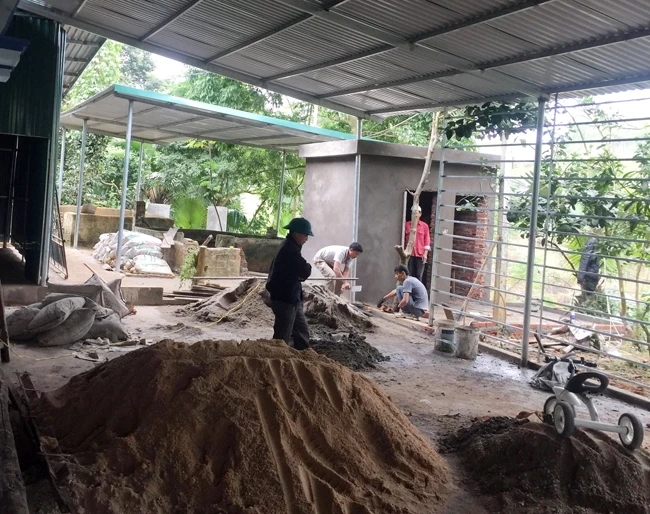 Mặc dù đất đã được quy hoạch, nhưng nhiều hộ dân ở xã Hà Lộc vẫn xây nhà nhằm trục lợi từ bồi thường giải phóng mặt bằng.