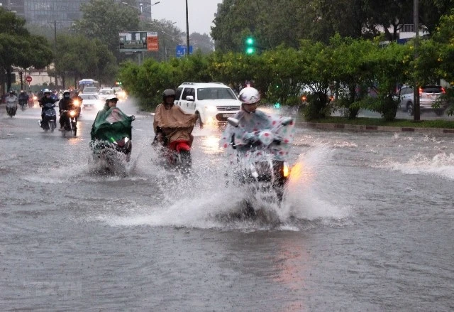 Hoàn lưu bão gây mưa lớn ở Tây Nguyên và Đông Nam Bộ