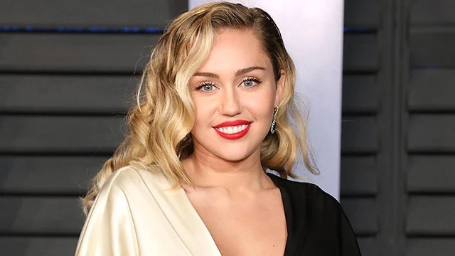Miley Cyrus tạm ngừng biểu diễn