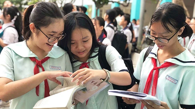 Sở Giáo dục và Đào tạo TP Hồ Chí Minh mới đây đã yêu cầu các trường học, phòng giáo dục và đào tạo 24 quận, huyện nâng cao chất lượng công tác bảo vệ, chăm sóc trẻ em trong trường học.