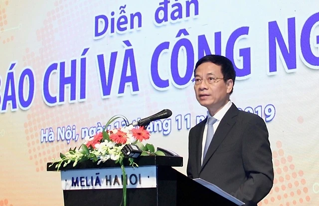 Bộ trưởng Thông tin và Truyền thông Nguyễn Mạnh Hùng phát biểu chỉ đạo.