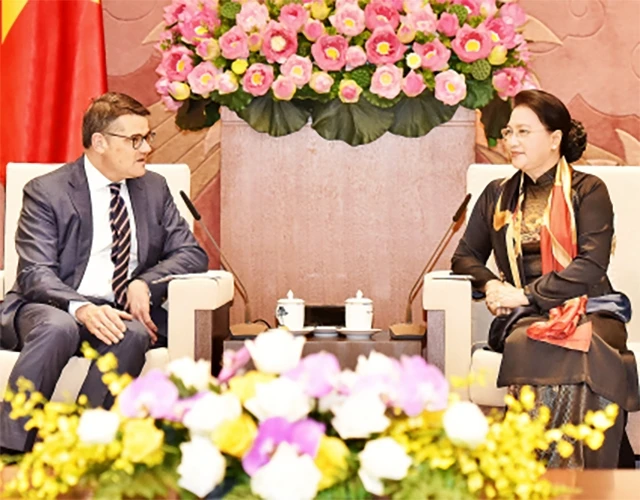 Chủ tịch Quốc hội Nguyễn Thị Kim Ngân tiếp Chủ tịch Nghị viện bang Hét-xen, CHLB Đức