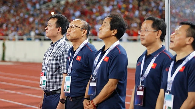 Nhiều thách thức đang chờ đợi HLV Park và Đội tuyển Việt Nam. Ảnh: MINH LÊ