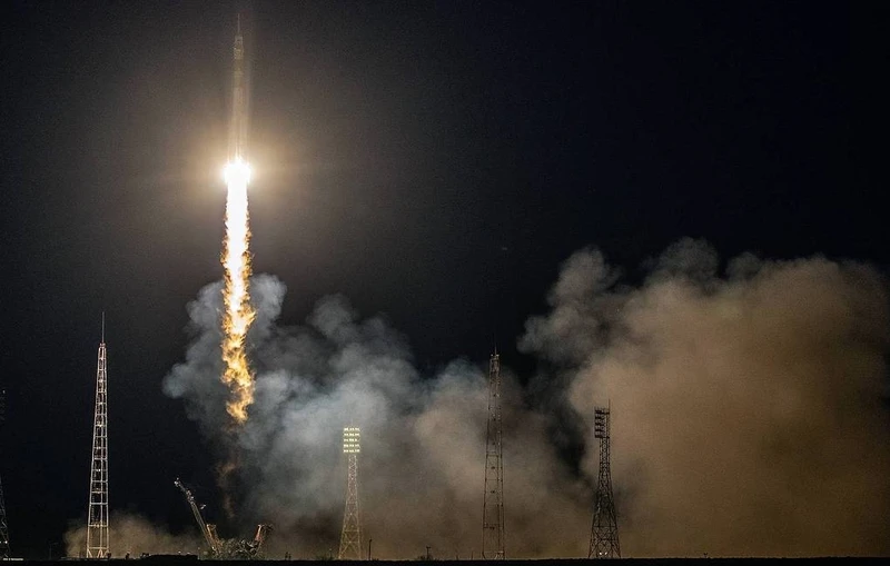 Mỹ chi gần bốn tỷ USD thuê Nga đưa các phi hành gia lên ISS