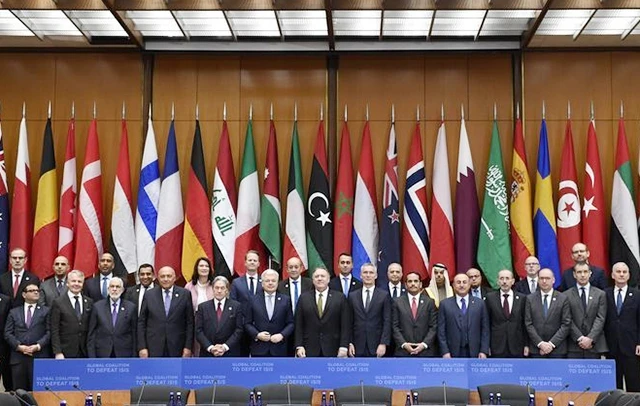 Các bộ trưởng ngoại giao của liên minh quốc tế chống IS họp tại Washington, Mỹ. Ảnh AP