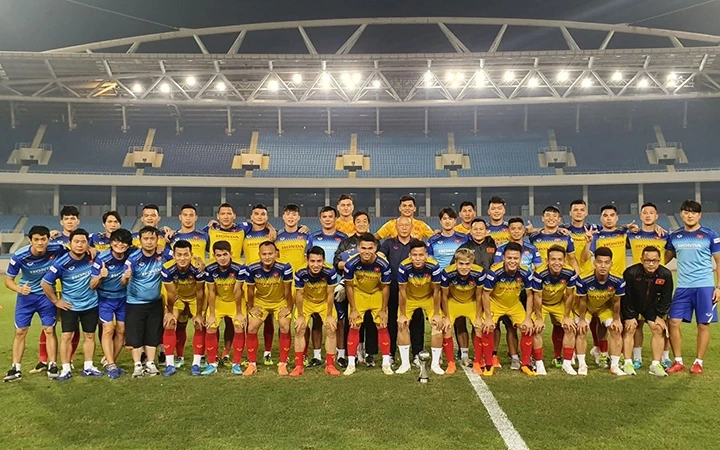 Đội tuyển Việt Nam trước trận gặp đội tuyển Thái-lan.Ảnh: VFF