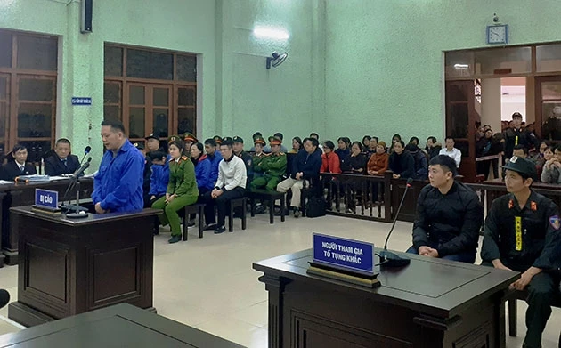Bị cáo Nguyễn Văn Bình nói lời cuối cùng trước Tòa.
