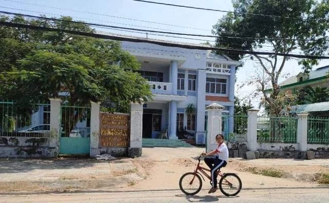 Phòng Giáo dục và Đào tạo huyện Hòn Đất (tỉnh Kiên Giang).
