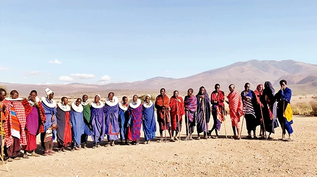 Trong thế giới hiện đại, người Maasai vẫn giữ bản sắc tập tục truyền thống.
